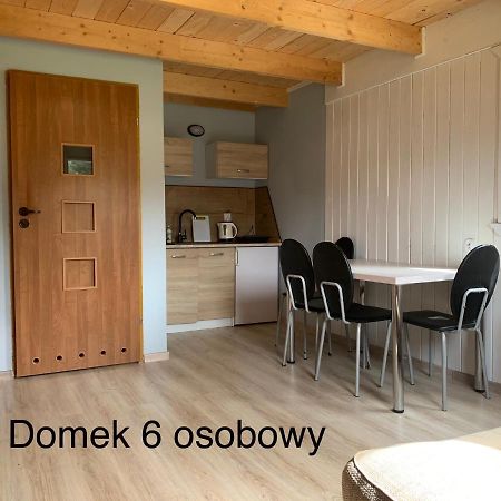 Domki Pod Lasem ムジェジノ エクステリア 写真